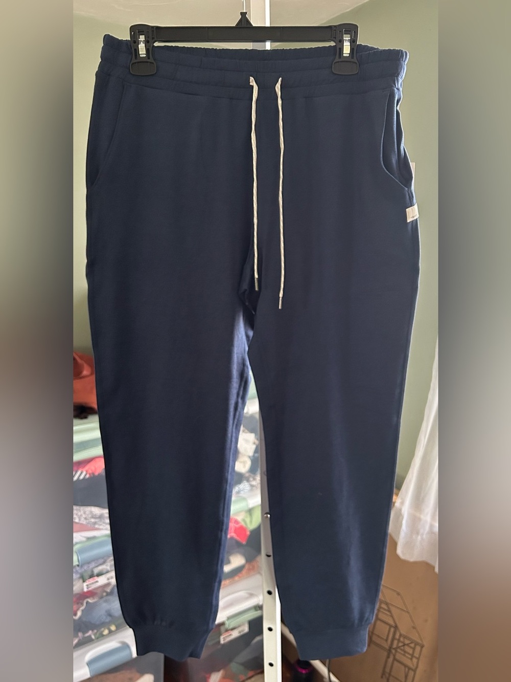 Vuori Woman’s Performance Joggers in the color Blue Coast Heather